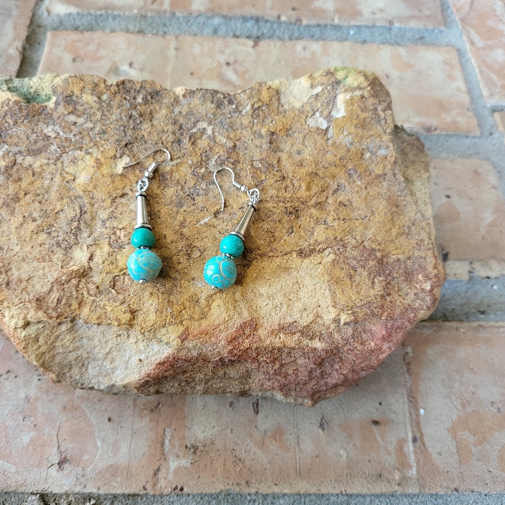 Hand Crafted Agate Pierced Earrings